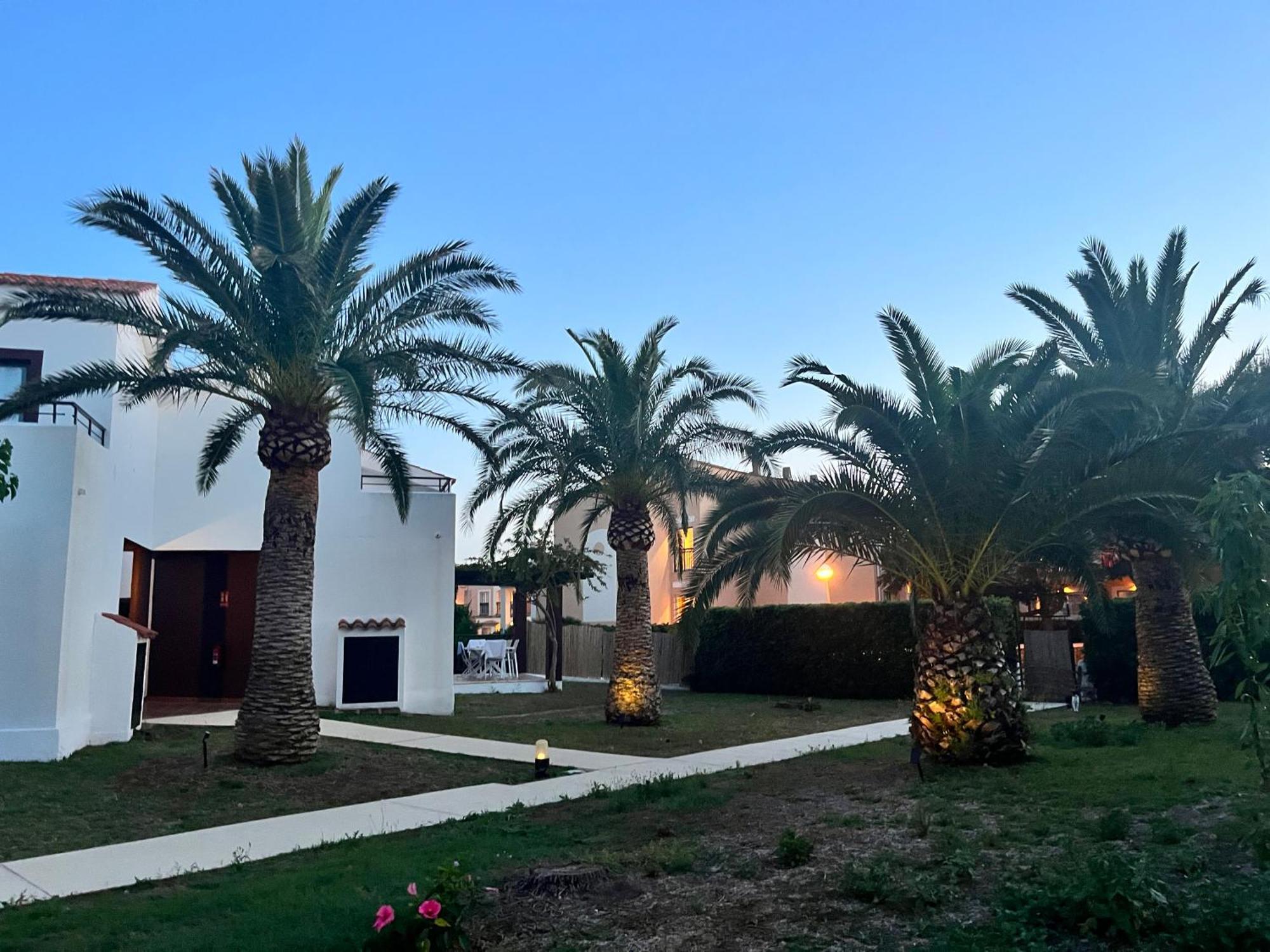 Nuramar Aparthotel Cala en Bosch Kültér fotó