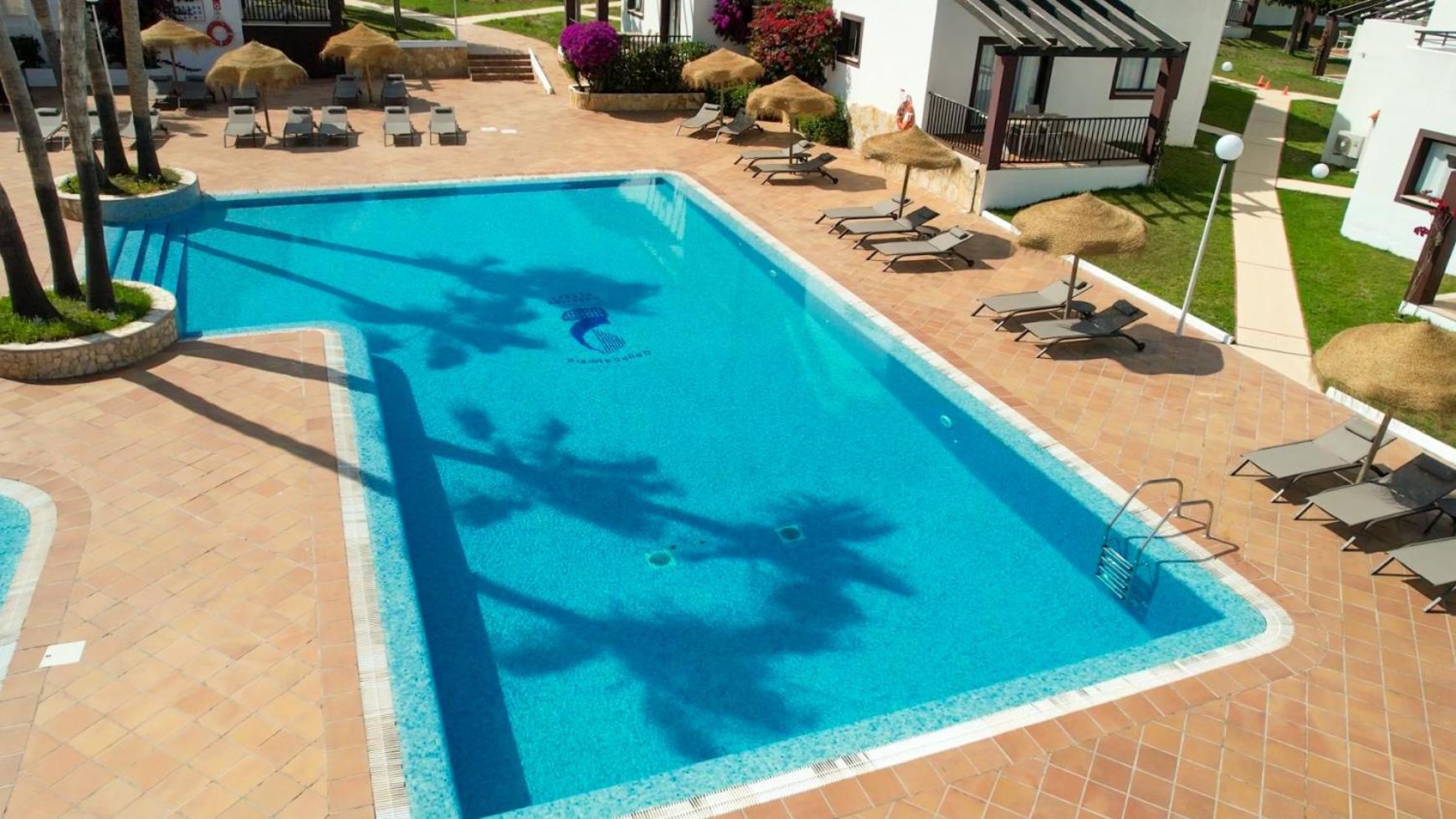 Nuramar Aparthotel Cala en Bosch Kültér fotó