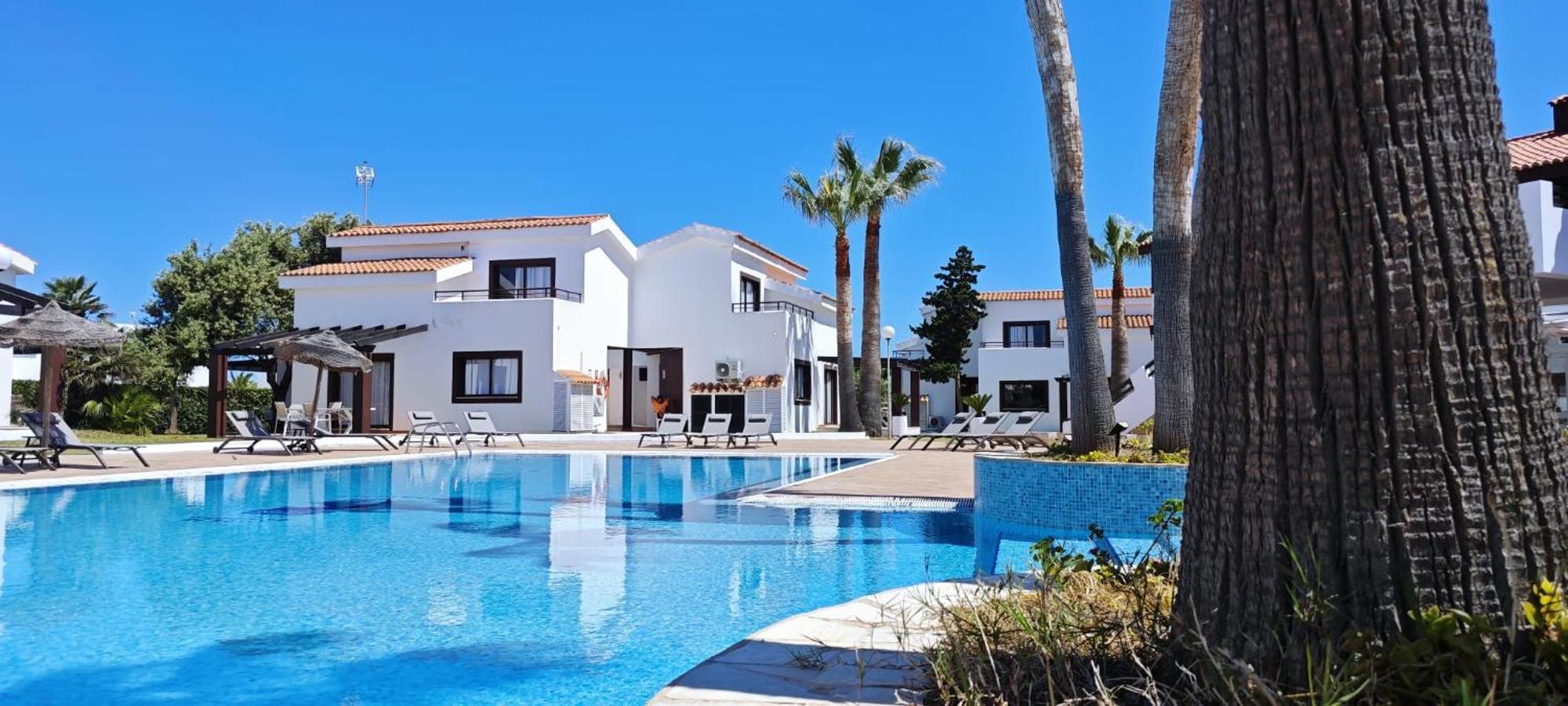 Nuramar Aparthotel Cala en Bosch Kültér fotó