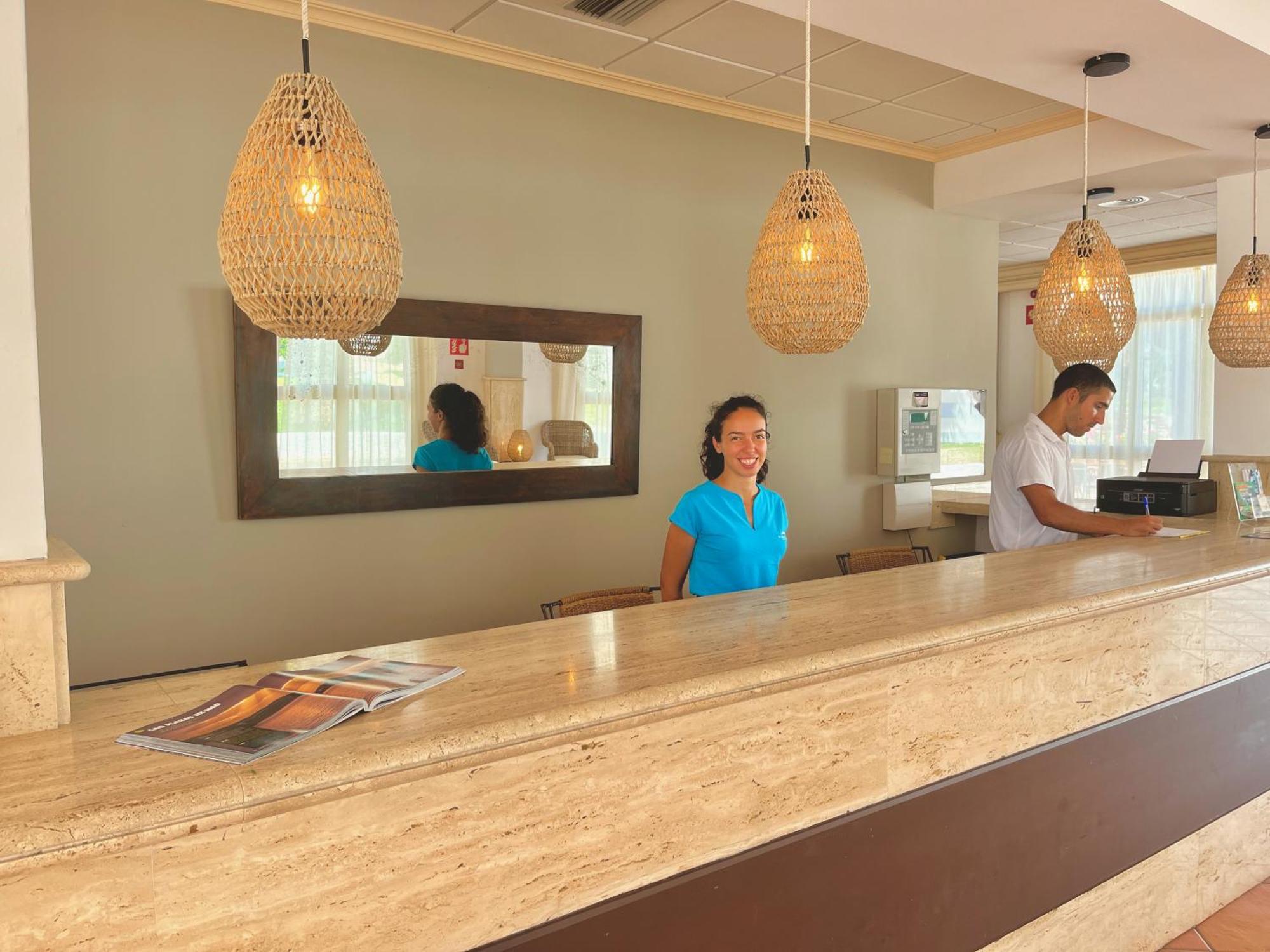Nuramar Aparthotel Cala en Bosch Kültér fotó